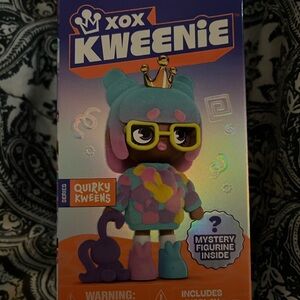 Quirky Kweens Mystery Figurine